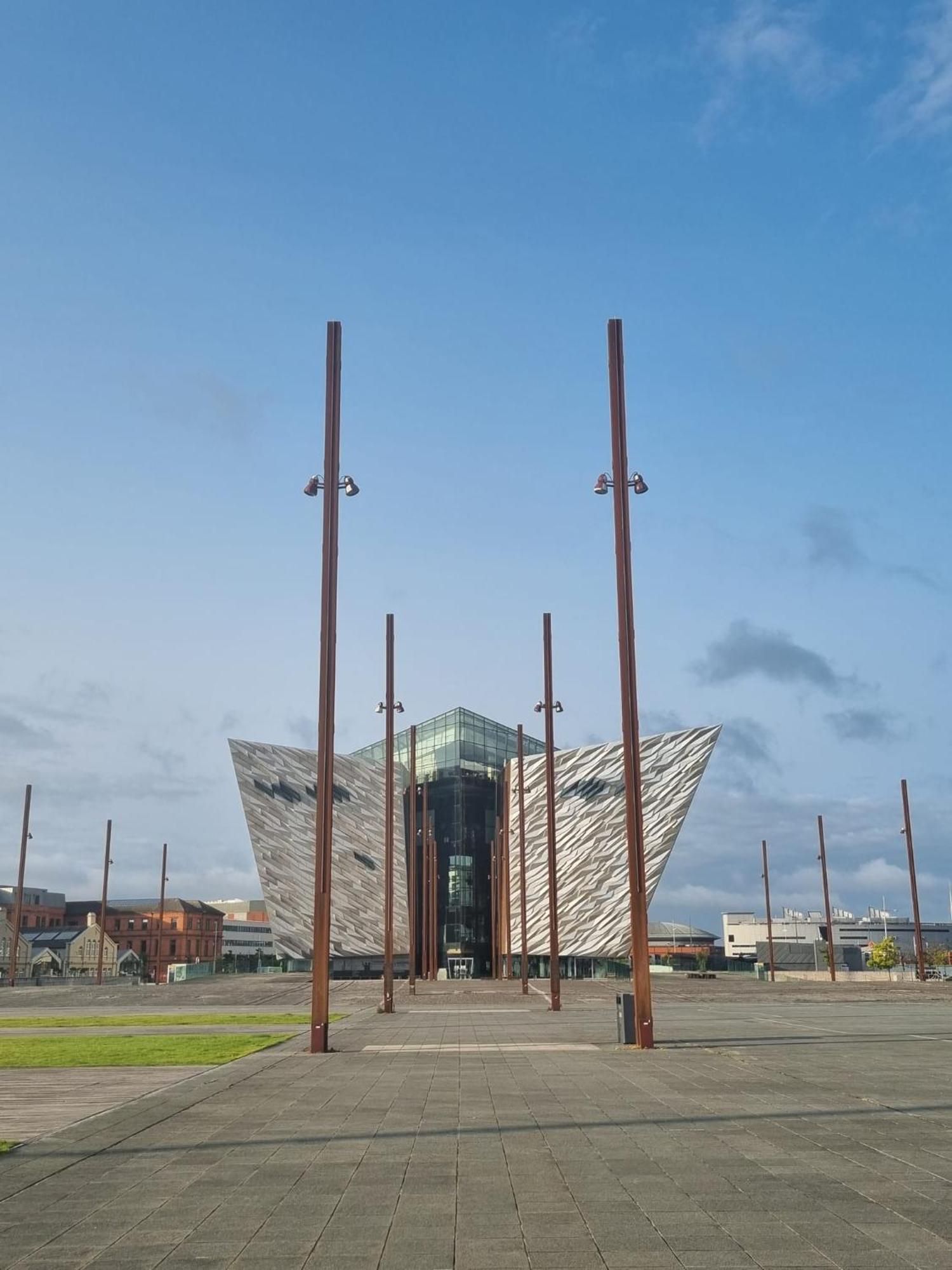 Sailortown Stays - 4 Star Luxury Apartment Belfast Bagian luar foto