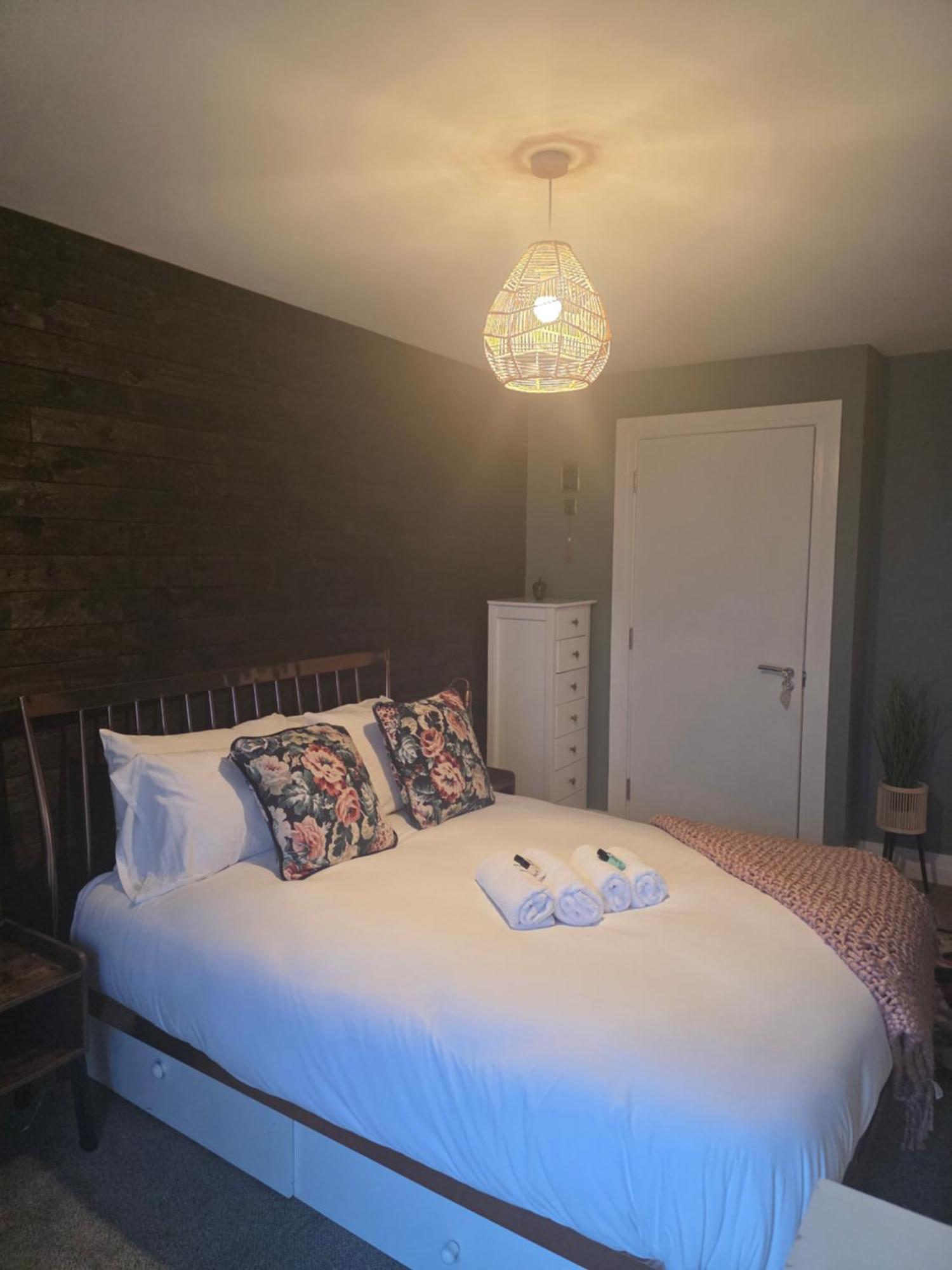 Sailortown Stays - 4 Star Luxury Apartment Belfast Bagian luar foto